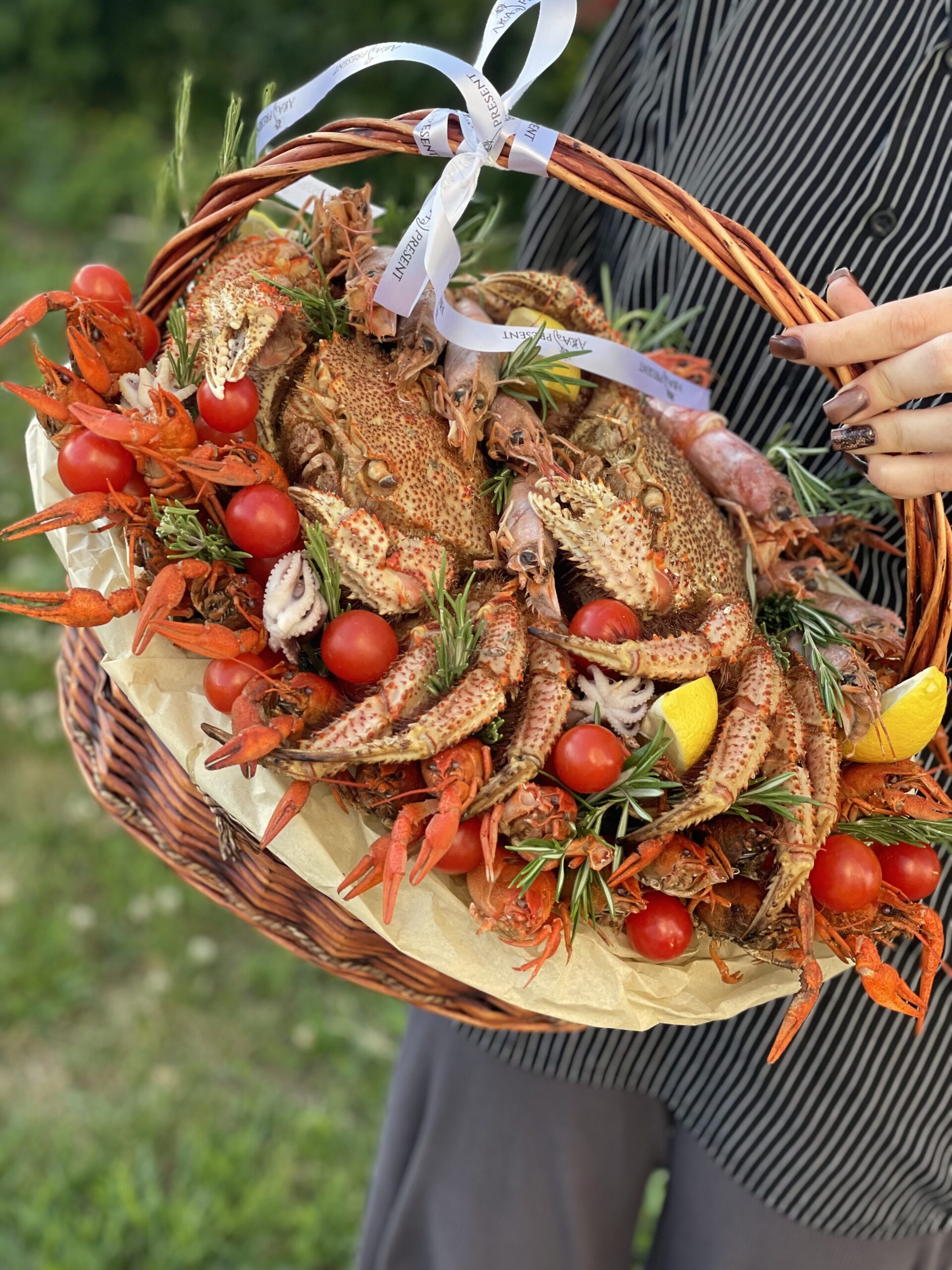 WOW корзина из морепродуктов